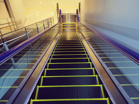 乐鱼体育在线地址app:笔直提高高度达240余米 重庆巫山神女大扶梯露脸